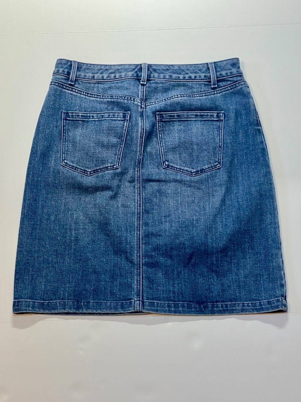 Talbots Denim Jean Pencil Skirt size 4 NWOT - Picture 2 of 9